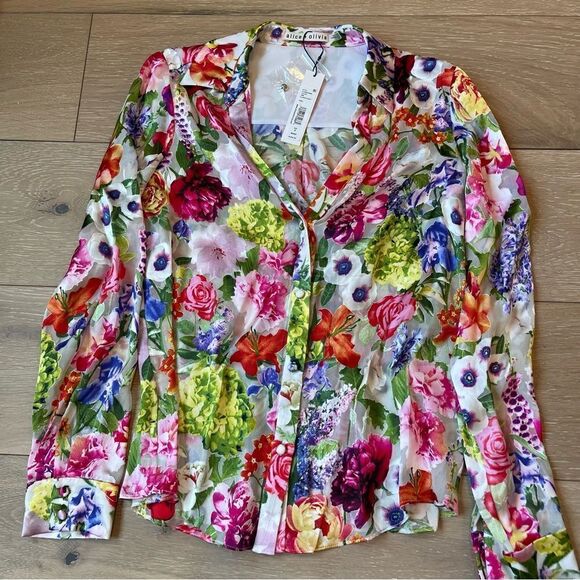 Eloise Floral Print Viscose & Silk Blouse
Alice + Olivia - Picture 6 of 9